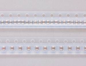 狭ピッチ 品(上)と従来ピッチ品(下) 狭ピッチ 品(上)と従来ピッチ品(下)