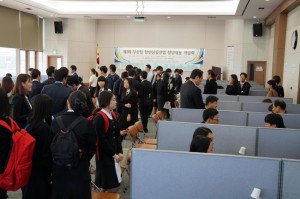 昨年開催された釜山公開運・港湾物流産業採用博覧会の様子