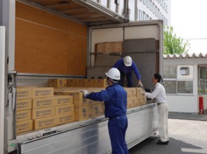 日本ガイシ、備蓄防災食料品をNPOに寄贈