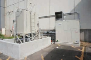 コープネットフーズ桶川生鮮センターに設置した自家発電装置(出所:生活協同組合連合会コープネット事業連合)