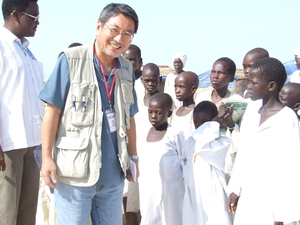 「どんなに困難でも届ける」、WFP忍足アジア局長