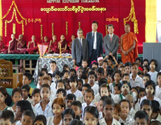 日通、ミャンマーで寺子屋学校の設立を支援