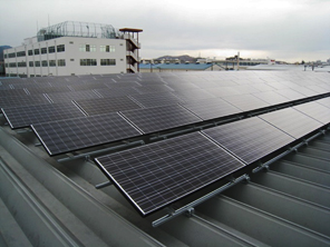 伯東、伊勢原物流センターの屋根に太陽光発電設備