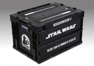 日本郵便、「スターウォーズ折り畳みコンテナ」発売