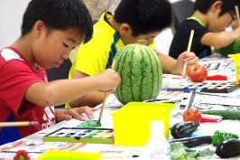 日本レコードC、従業員の子どもたちに絵手紙教室を開催