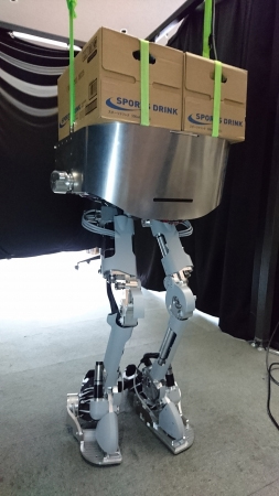 障害物を｢高い精度で把握｣する二足歩行運搬ロボット
