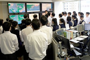 商船三井、鳥取県の高校生40人を受入れ企業見学