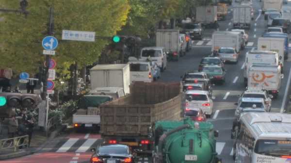 国交省、バスタ新宿の渋滞対策へ｢速効｣と荷さばきの2段構え2