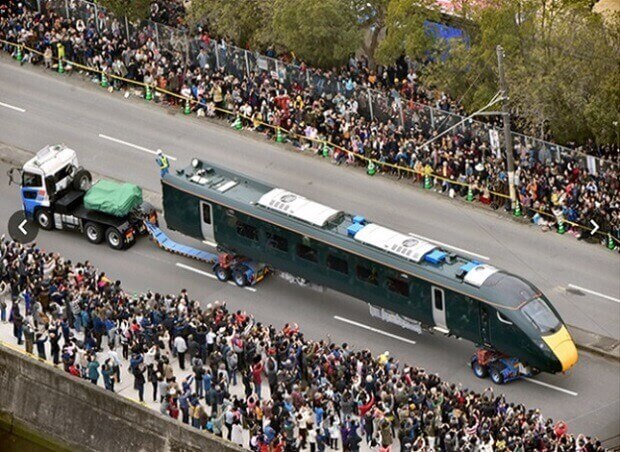 日立物流、山口･下松の鉄道車両陸送イベントに協力