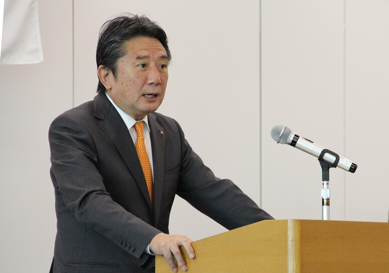 川崎汽船社長、コンテナ新会社「重要部門の一つ」強調