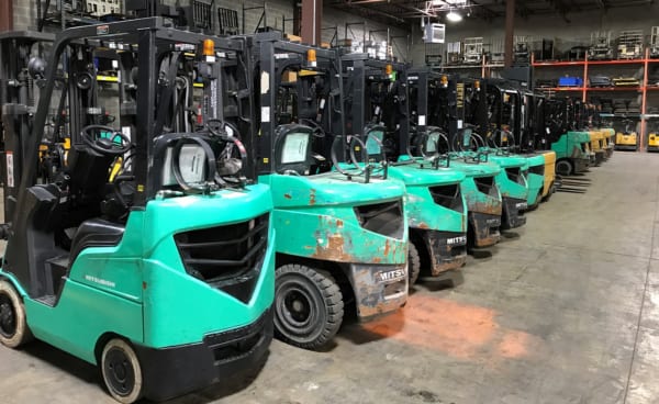 トヨタL&F、電動フォーク2台の不具合で改善対策 | LOGISTICS TODAY