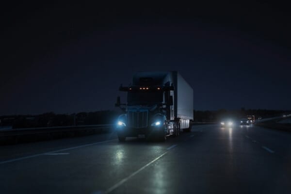 オーロラ、夜間の無人運転を開始 | LOGISTICS TODAY