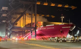 米LA港でONEコンテナ船火災、消火に24時間超