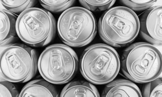 清涼飲料5社が共同で物流改革、賞味期限緩和も